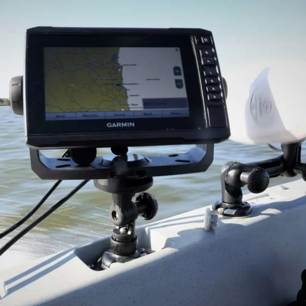 Etrier articulé Railblaza avec Adaptateur Garmin Fish Finder R-Lock