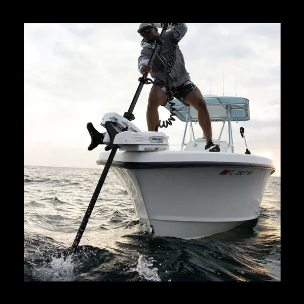 Moteur électrique Minn Kota Riptide Terrova Quest GPS 90/115 lbs 220 cm